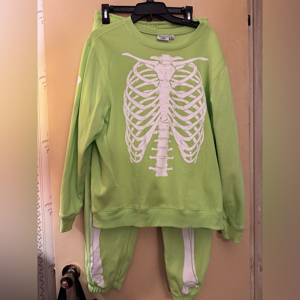 Skeleton Jogger Set